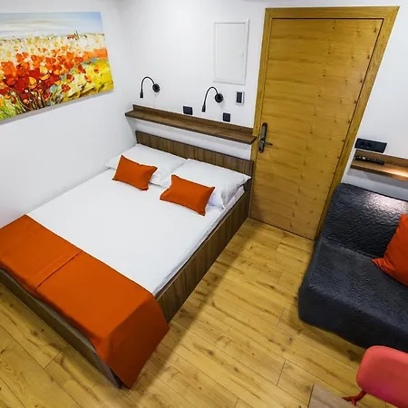 Urban Apartments With Sauna Zára Kültér fotó