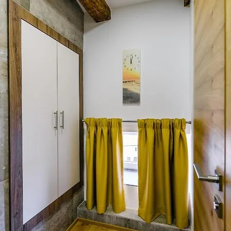 Urban Apartments With Sauna Zára Kültér fotó