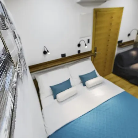 Urban Apartments With Sauna Zára Kültér fotó