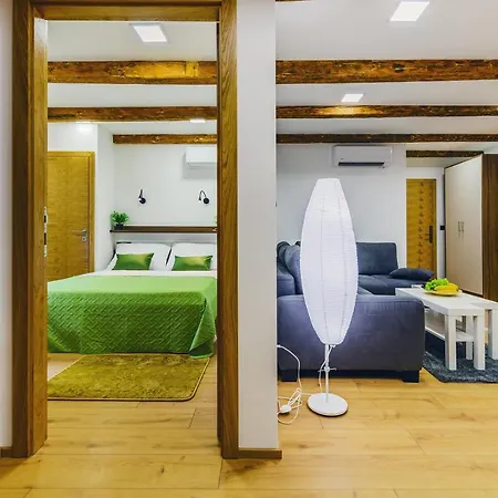 Urban Apartments With Sauna Zára Kültér fotó