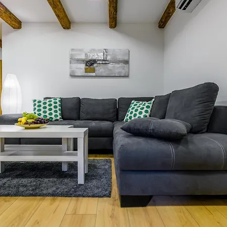 Urban Apartments With Sauna Zára Kültér fotó