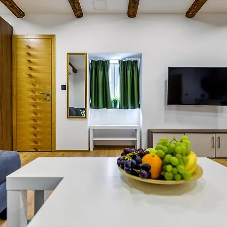 Urban Apartments With Sauna Zára Kültér fotó