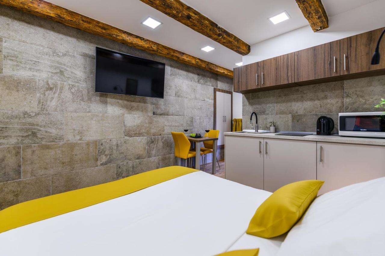 Urban With Sauna Apartman *