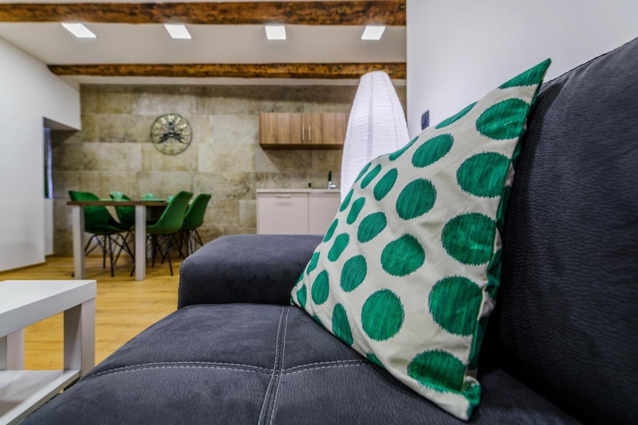 Urban With Sauna Apartman *